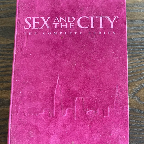 Sex and the City complete DVD set - Picture 4 of 4